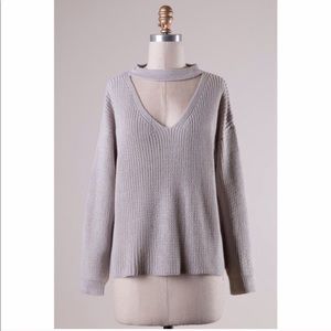 Deep V neck knit sweater with choker neckline